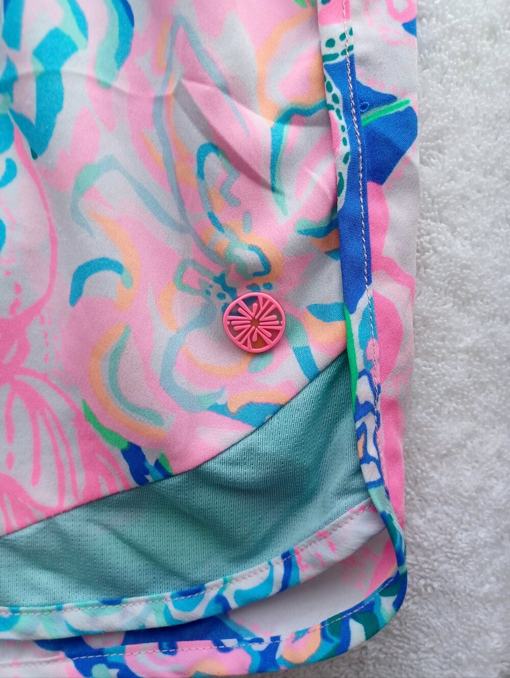Lilly Pulitzer Ocean Trail Athletic Shorts - Peony For Your Thoughts, Size XS - Picture 5 of 13